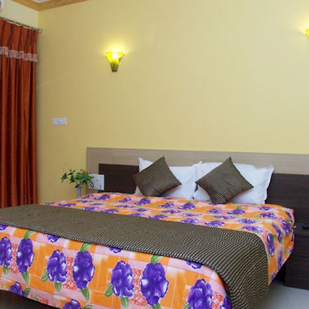 Rbr Suites Calangute Eksteriør billede