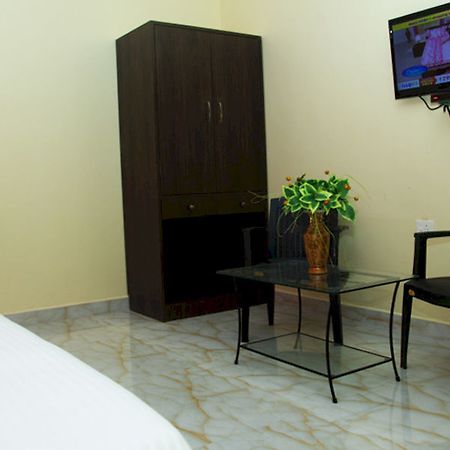 Rbr Suites Calangute Eksteriør billede