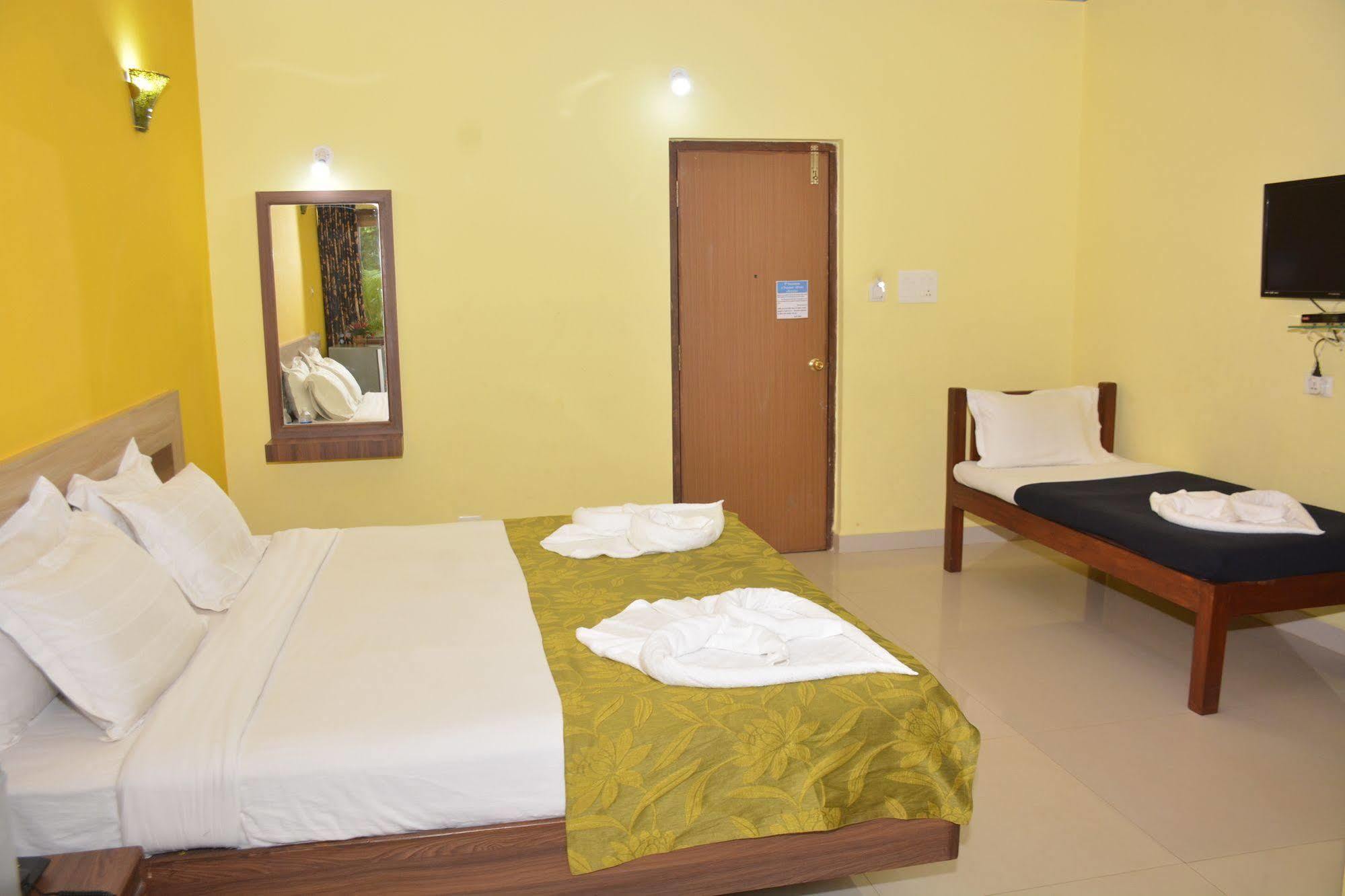 Rbr Suites Calangute Eksteriør billede