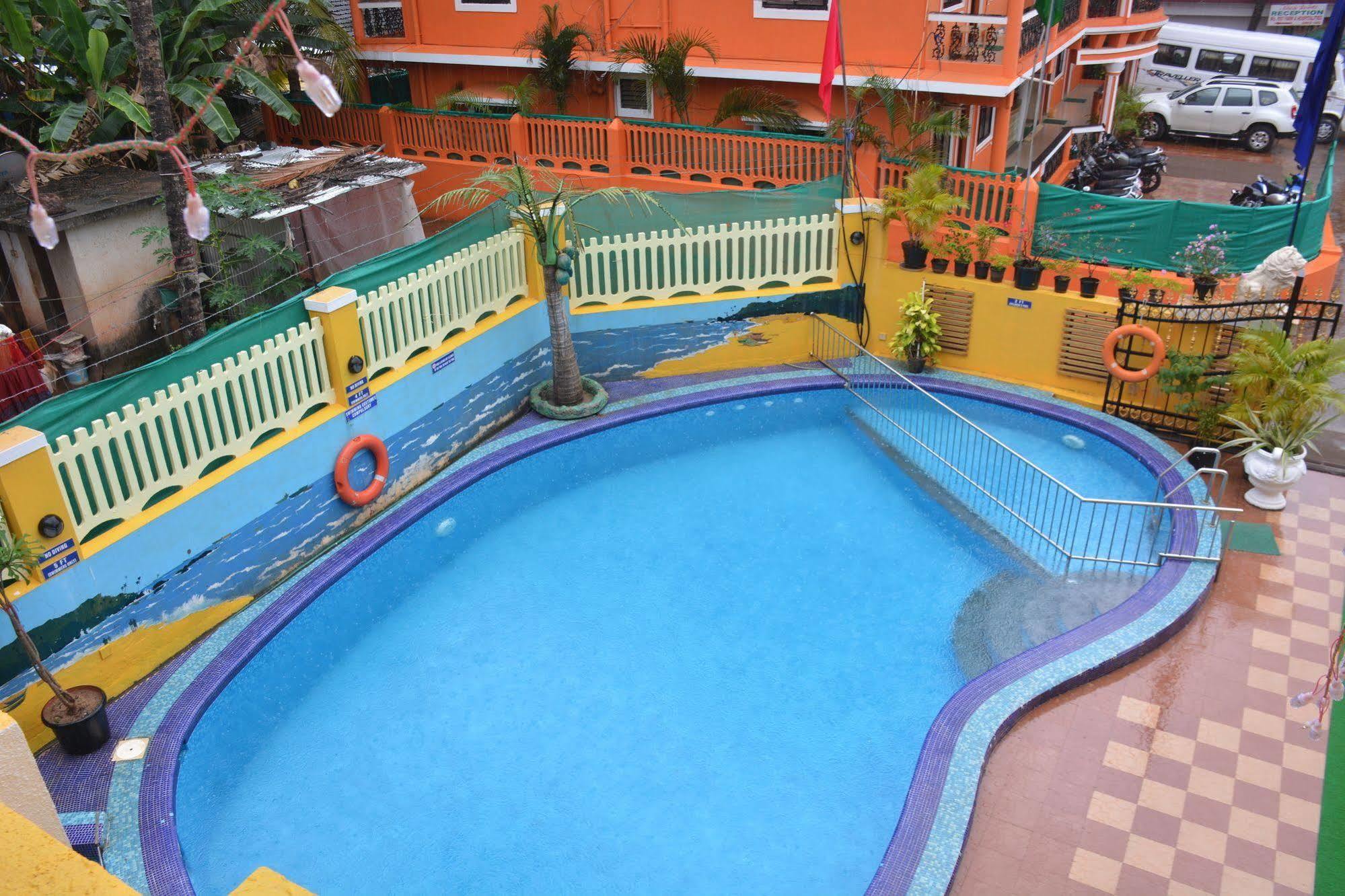 Rbr Suites Calangute Eksteriør billede