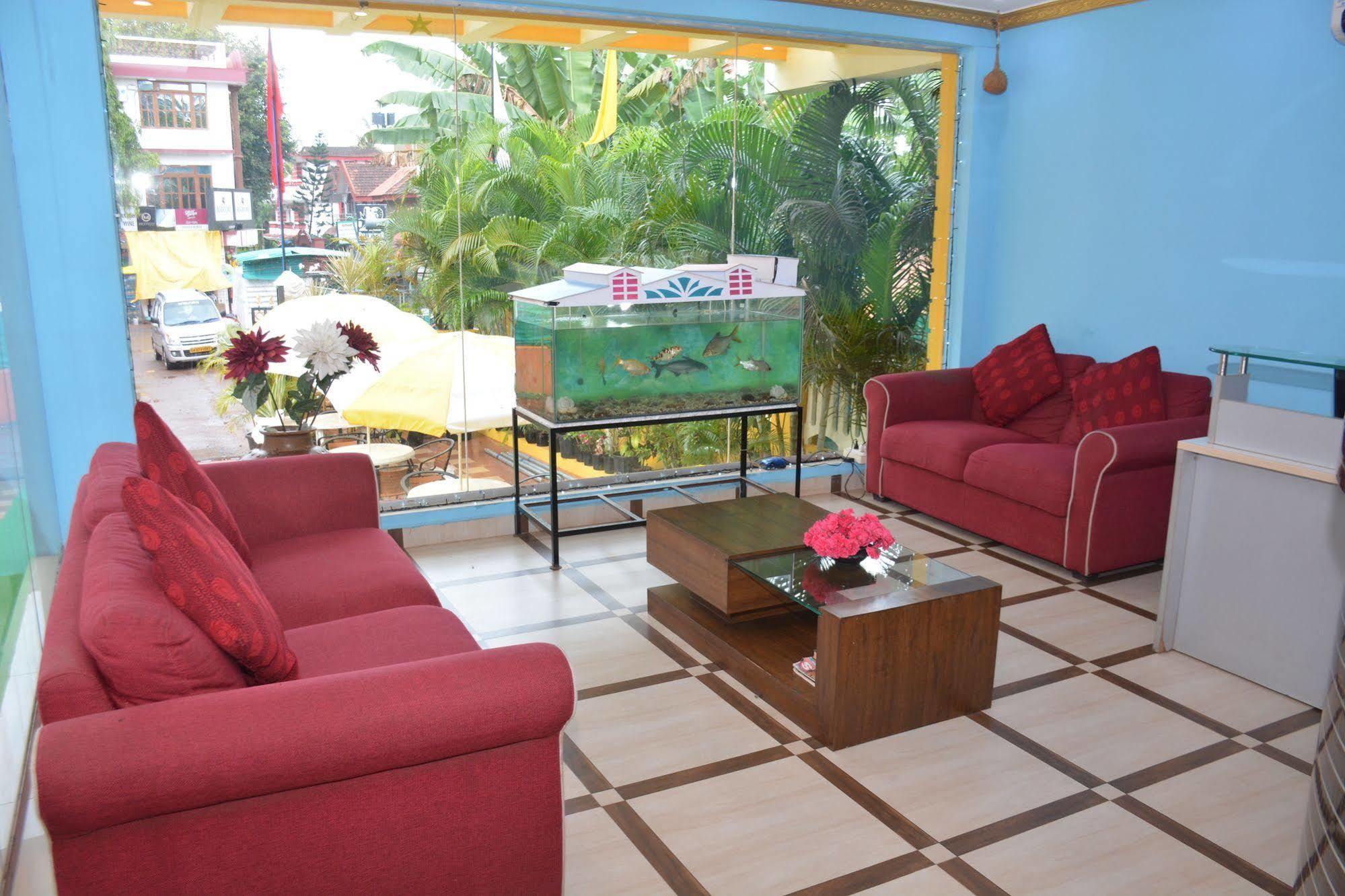 Rbr Suites Calangute Eksteriør billede